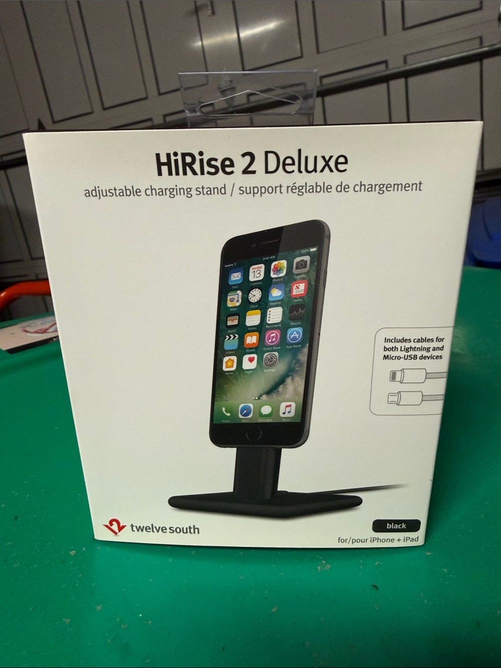 Twelve South HiRise 2 Deluxe Adjustable Charging Stand - Black